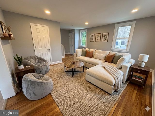 146 RODNEY DR, New Castle, DE 19720