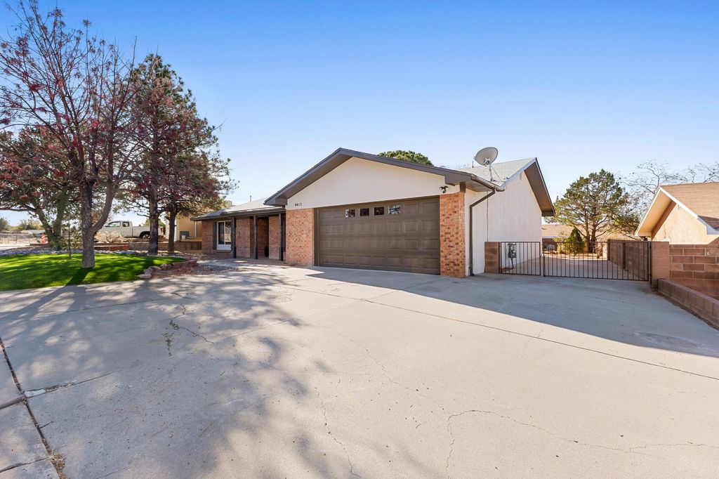 6413 Concordia Road NE, Albuquerque, NM 87111