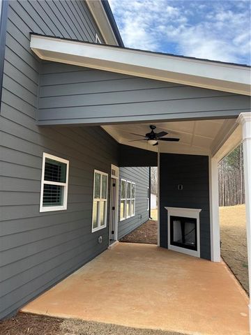 894 Bessie Court, Loganville, GA 30052