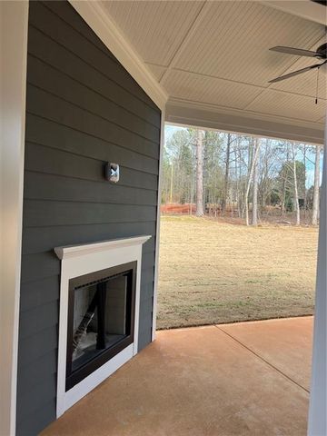 894 Bessie Court, Loganville, GA 30052