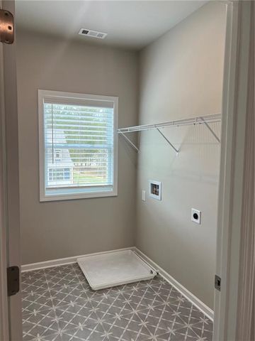 894 Bessie Court, Loganville, GA 30052