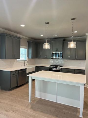 894 Bessie Court, Loganville, GA 30052