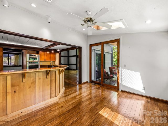 33 Southerland Road, Pisgah Forest, NC 28768
