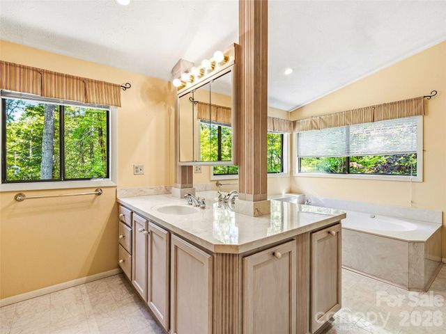 33 Southerland Road, Pisgah Forest, NC 28768