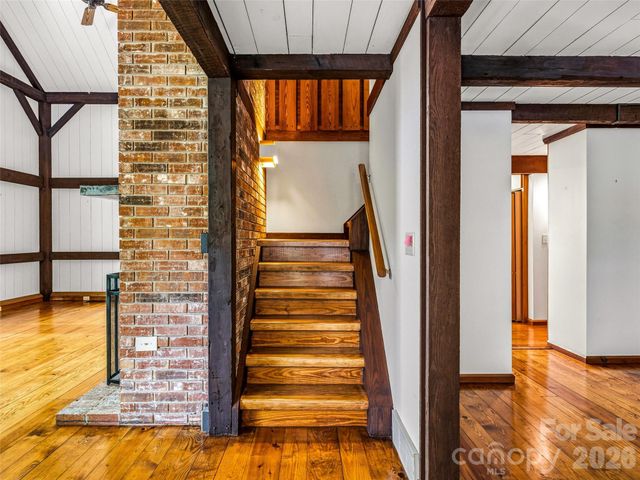 33 Southerland Road, Pisgah Forest, NC 28768