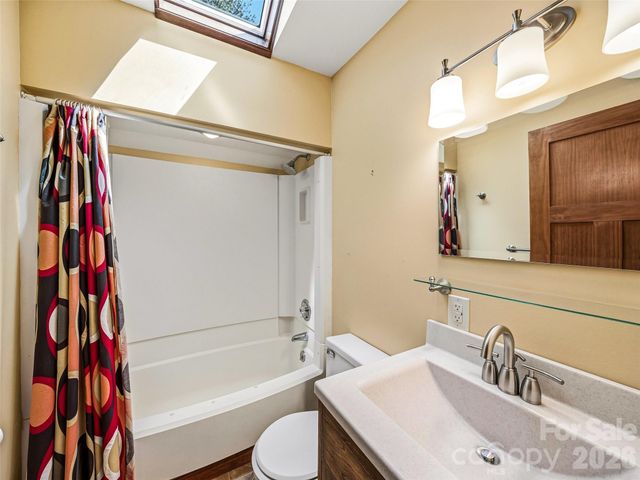 33 Southerland Road, Pisgah Forest, NC 28768