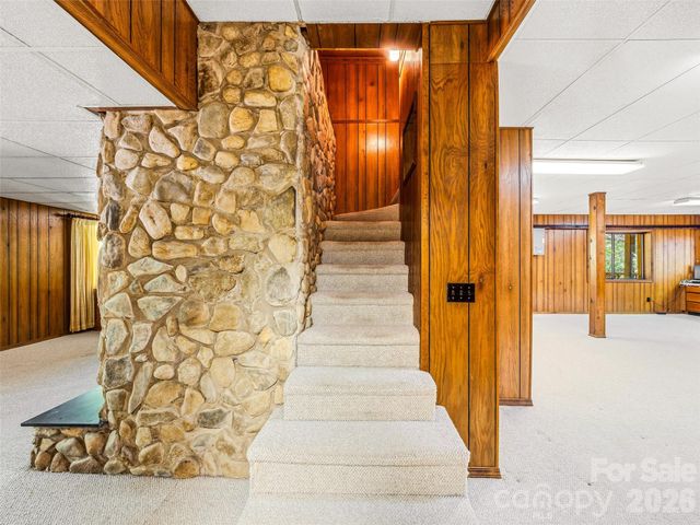33 Southerland Road, Pisgah Forest, NC 28768