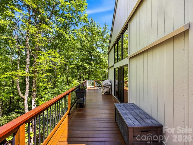 33 Southerland Road, Pisgah Forest, NC 28768