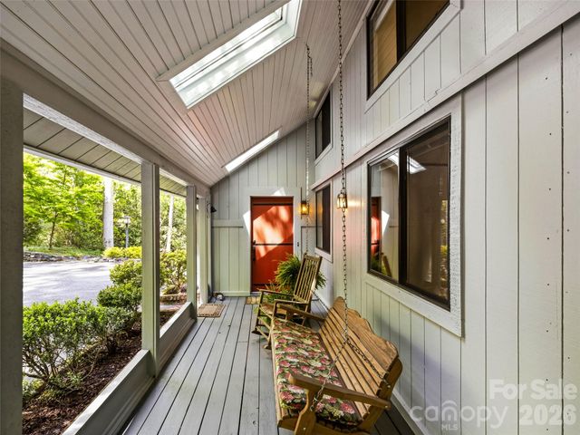33 Southerland Road, Pisgah Forest, NC 28768