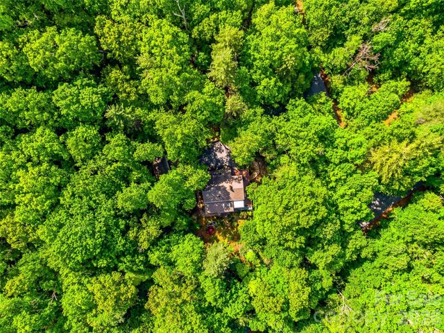 33 Southerland Road, Pisgah Forest, NC 28768
