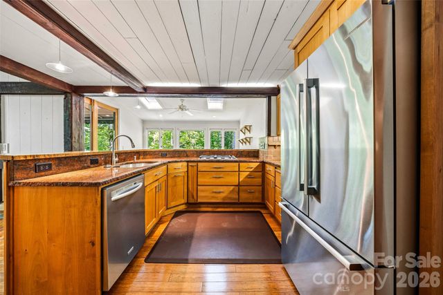 33 Southerland Road, Pisgah Forest, NC 28768