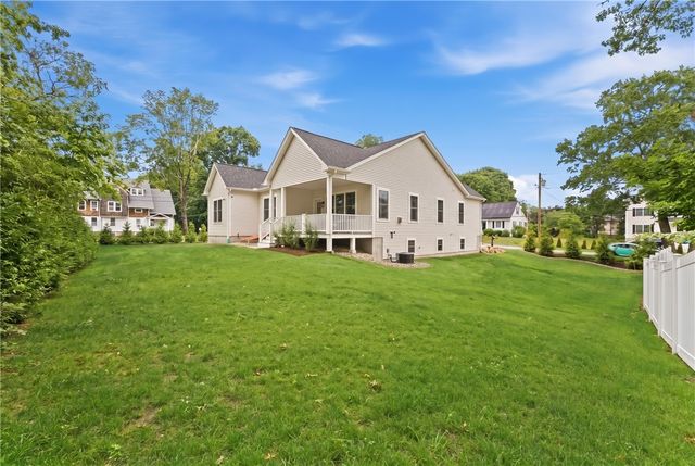 124 Oak Street, South Kingstown, RI 02879