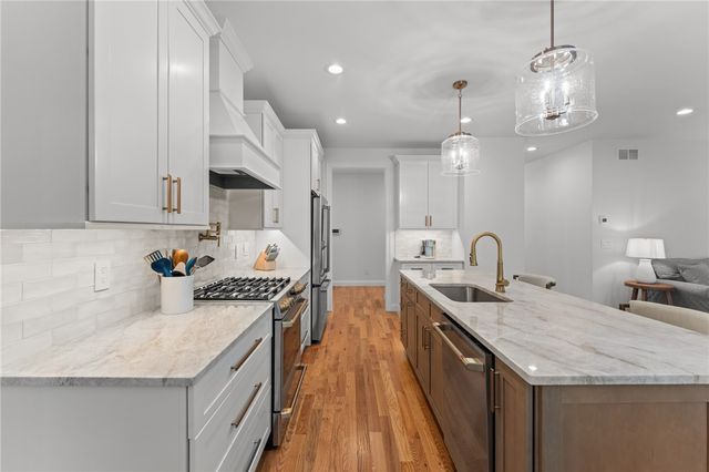 124 Oak Street, South Kingstown, RI 02879
