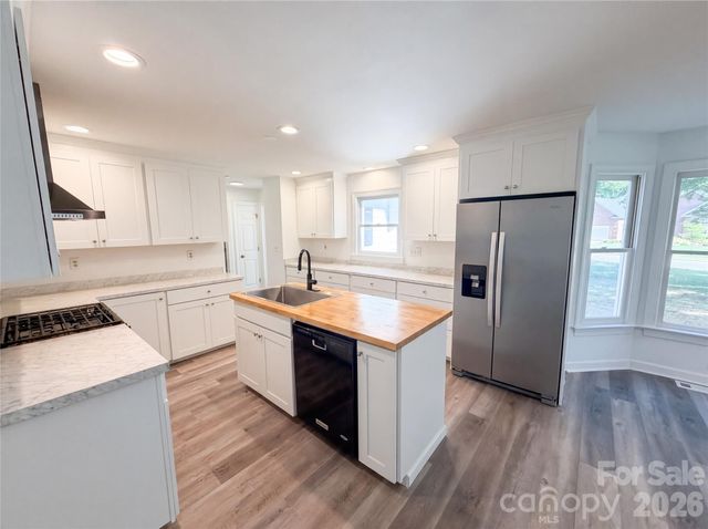 103 Hampshire Court, Salisbury, NC 28144