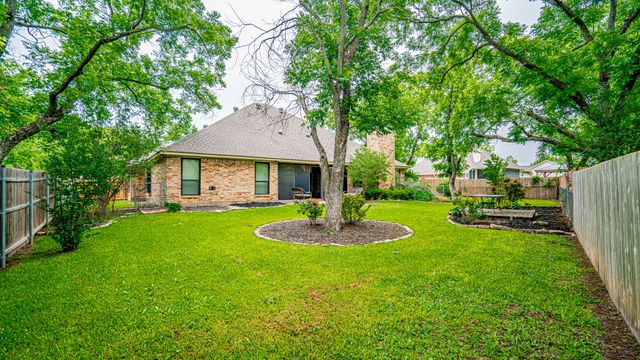8902 Pleasant Hill Drive, Granbury, TX 76049