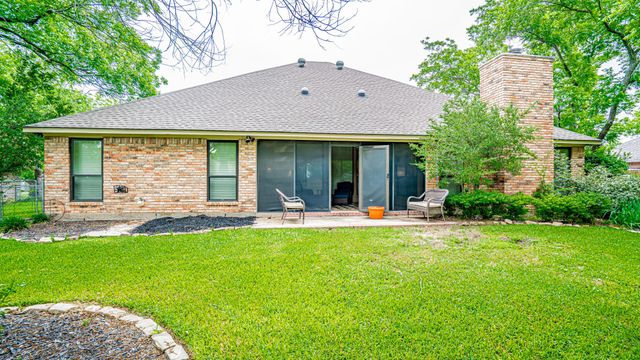 8902 Pleasant Hill Drive, Granbury, TX 76049