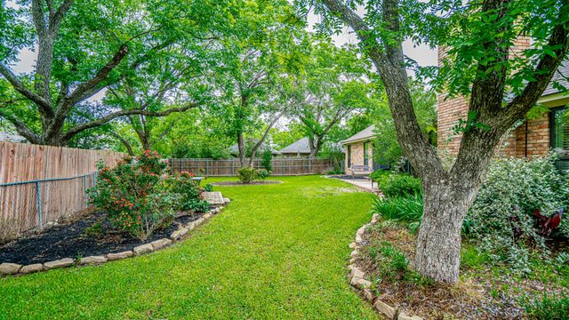 8902 Pleasant Hill Drive, Granbury, TX 76049