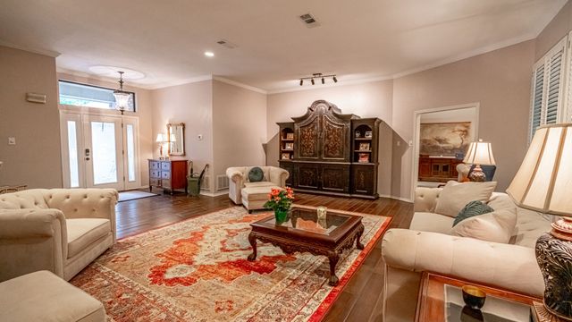 8902 Pleasant Hill Drive, Granbury, TX 76049