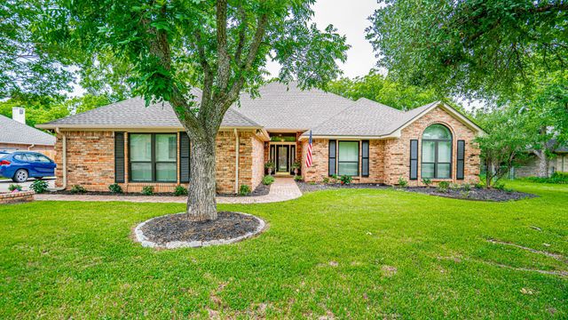 8902 Pleasant Hill Drive, Granbury, TX 76049