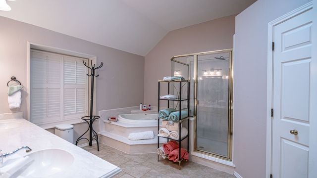 8902 Pleasant Hill Drive, Granbury, TX 76049