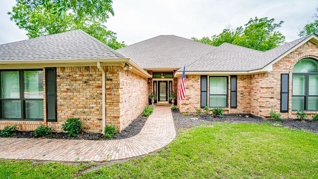8902 Pleasant Hill Drive, Granbury, TX 76049