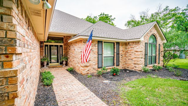 8902 Pleasant Hill Drive, Granbury, TX 76049