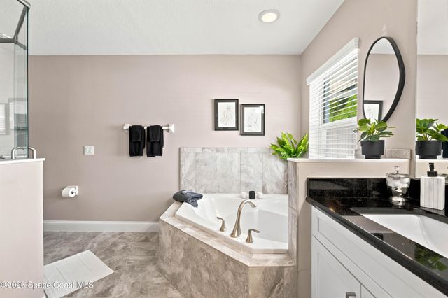 1224 Captiva Island Circle SW, Palm Bay, FL 32908