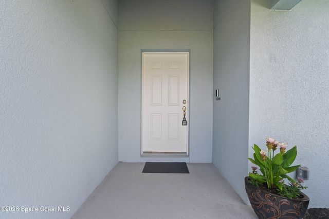 1224 Captiva Island Circle SW, Palm Bay, FL 32908