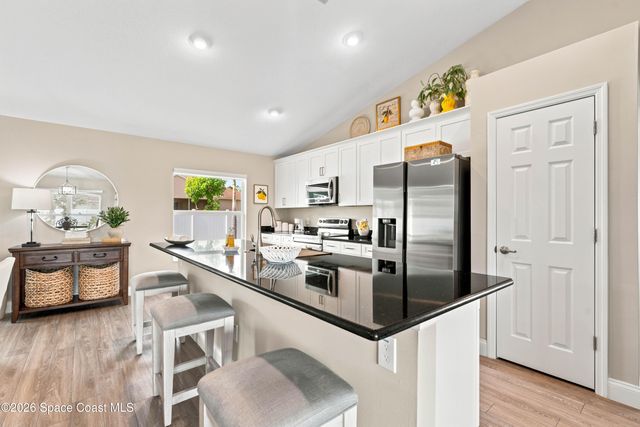 1224 Captiva Island Circle SW, Palm Bay, FL 32908