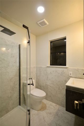 905 Pine Tree, Desoto, TX 75115