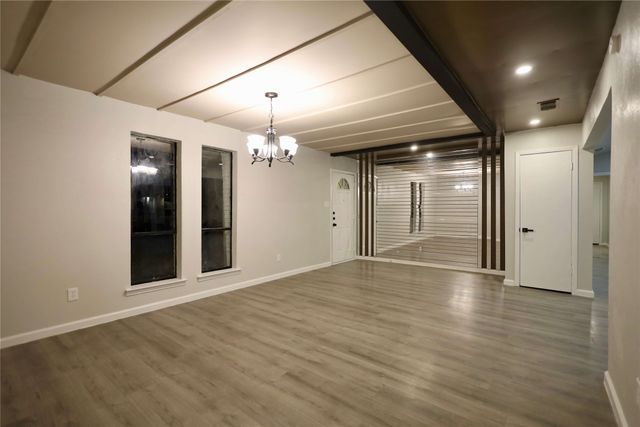 905 Pine Tree, Desoto, TX 75115