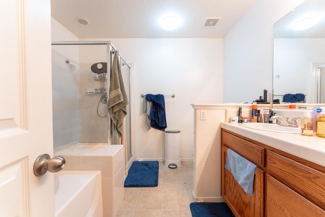 1914 Amarone Avenue, Tulare, CA 93274