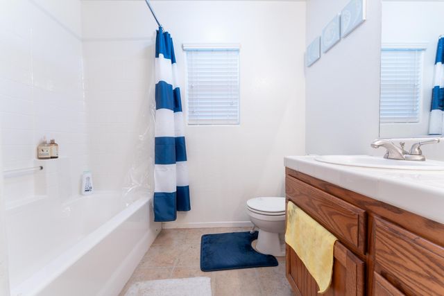 1914 Amarone Avenue, Tulare, CA 93274