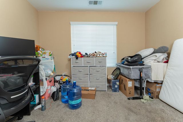 1914 Amarone Avenue, Tulare, CA 93274