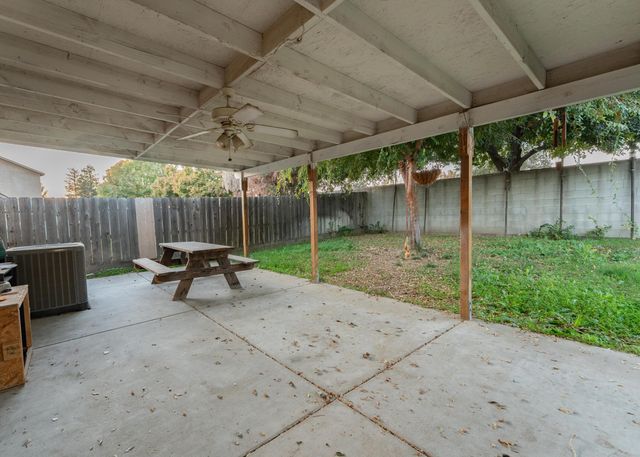 1914 Amarone Avenue, Tulare, CA 93274