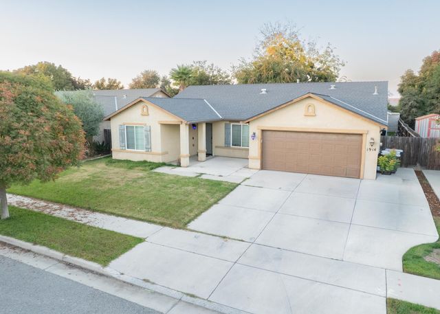 1914 Amarone Avenue, Tulare, CA 93274