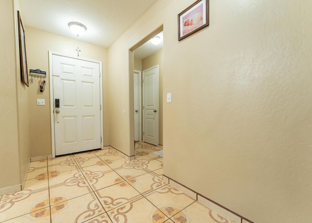 1914 Amarone Avenue, Tulare, CA 93274