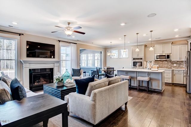 1010 Brockton Drive, Mebane, NC 27302
