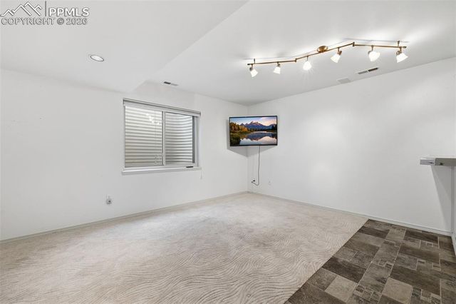 2860 Helmsdale Drive, Colorado Springs, CO 80920