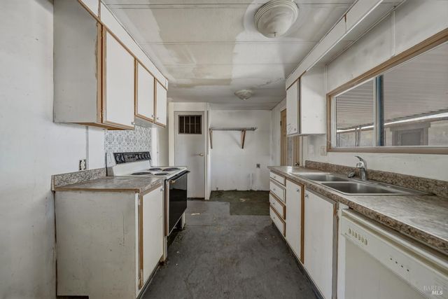 5542 Old Highway 53, Clearlake, CA 95422