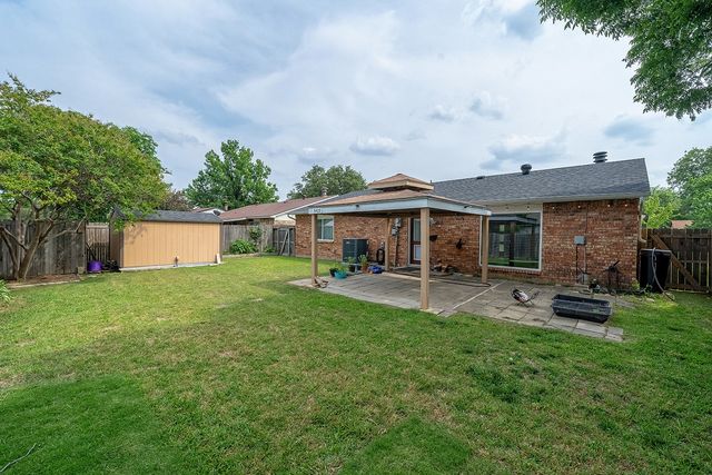 5409 Slay Drive, The Colony, TX 75056