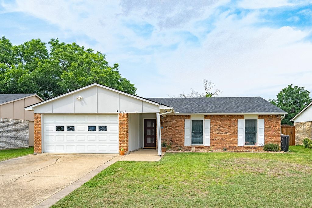 5409 Slay Drive, The Colony, TX 75056