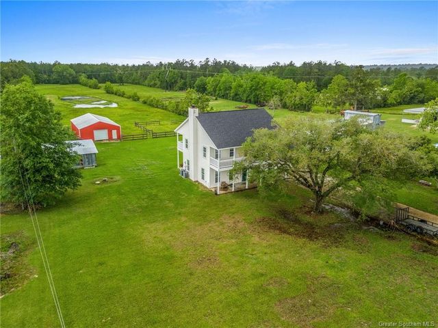 197 Stagecoach Lane, Sulphur, LA 70663