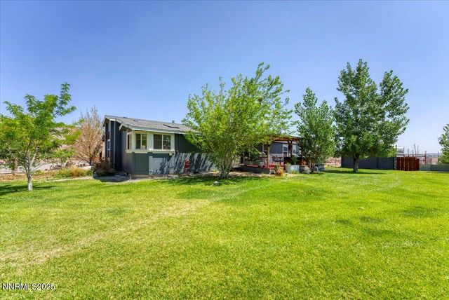 10815 Iroquois Trail, Stagecoach, NV 89429