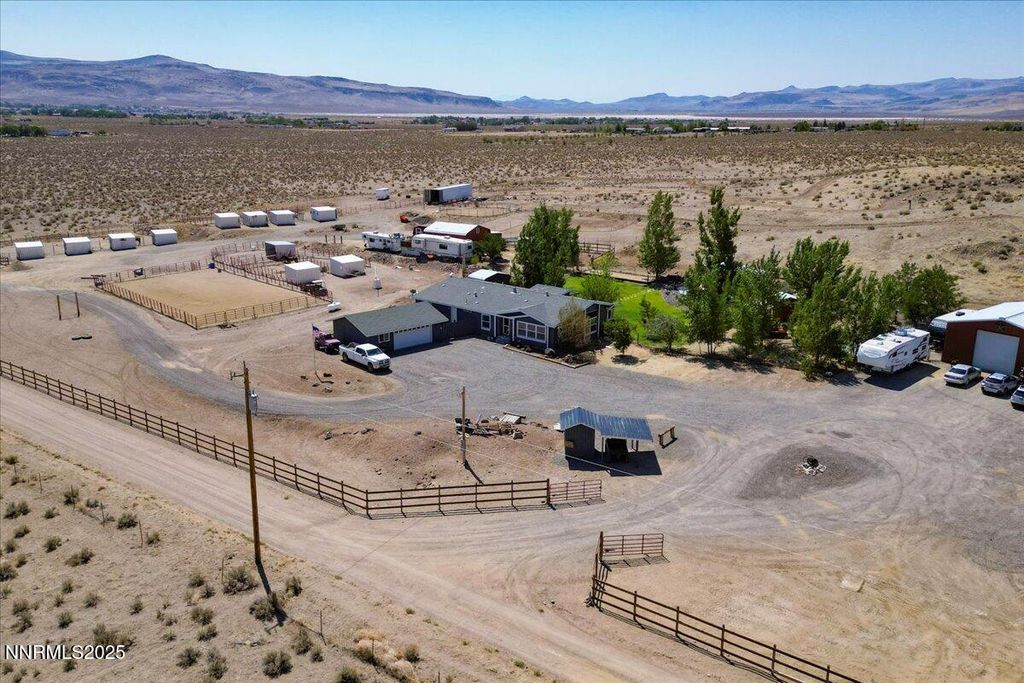 10815 Iroquois Trail, Stagecoach, NV 89429