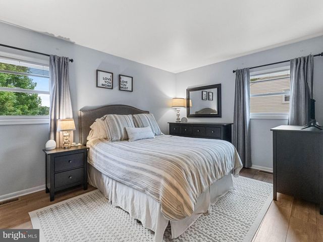 34 ABBINGTON LN, Sewell, NJ 08080