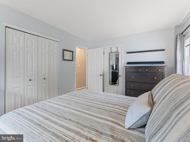 34 ABBINGTON LN, Sewell, NJ 08080