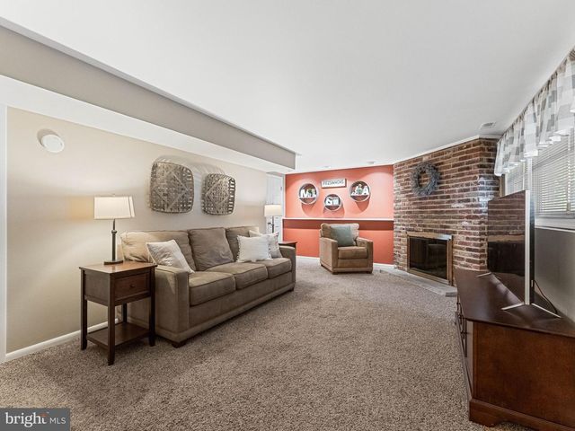 34 ABBINGTON LN, Sewell, NJ 08080