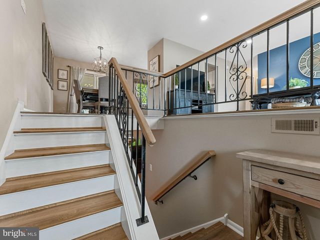 34 ABBINGTON LN, Sewell, NJ 08080