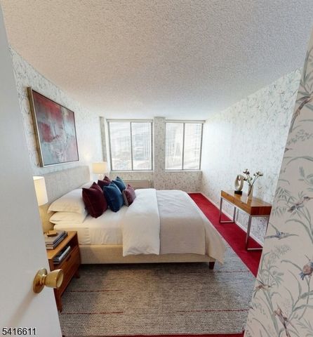 300 Winston Dr-C0210, Cliffside Park Boro, NJ 07010